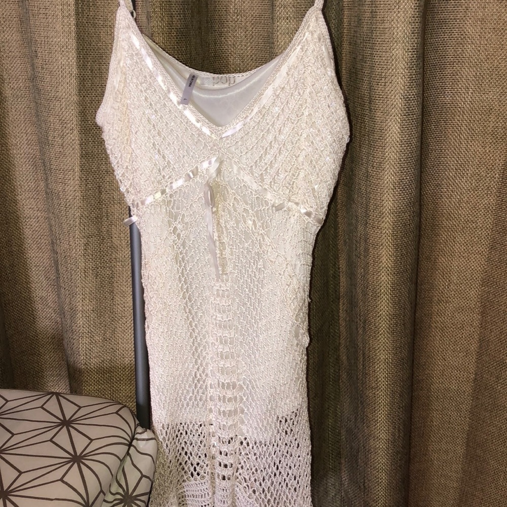 🌺🌺White Lacy tank top